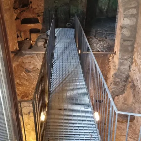 La Porticella - With Inner Etruscan Museum Apartment *