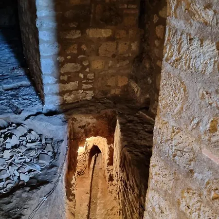 La Porticella - With Inner Etruscan Museum Apartment
